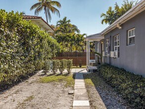 440 NE 69th St in Miami, FL - Building Photo - Building Photo