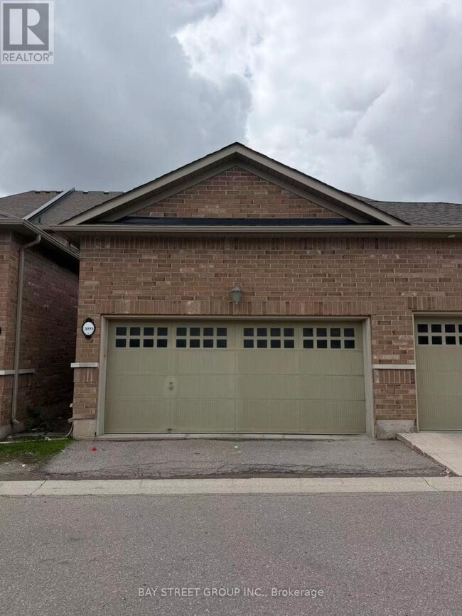 3099 Neyagawa Blvd in Oakville, ON - Building Photo - Building Photo
