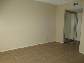 1512 SE Royal Green Cir in Port St. Lucie, FL - Building Photo - Building Photo