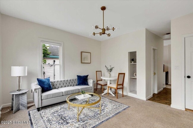 146 Washington St in Saratoga Springs, NY - Building Photo - Building Photo