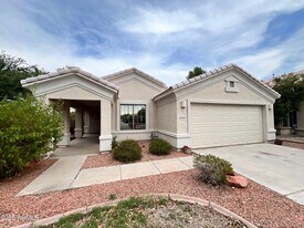 10419 N 58th Dr in Glendale, AZ - Building Photo