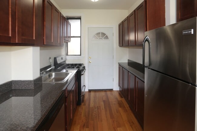 3834.5 N Fremont St in Chicago, IL - Building Photo - Building Photo