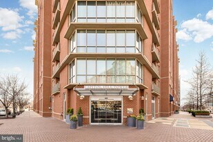 1000 New Jersey Ave SE in Washington, DC - Building Photo