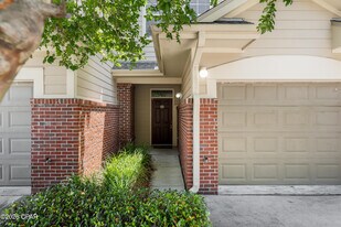 1507 Baldwin Rowe Cir in Panama City, FL - Building Photo