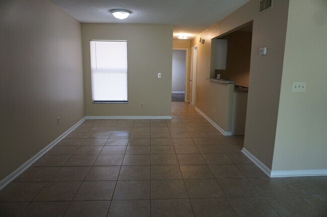 5479 Pinehaven Ct in Jacksonville, FL - Building Photo - Building Photo