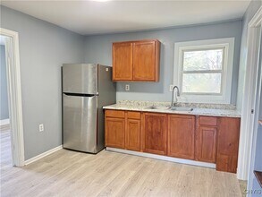 104 Swansea Ave in Syracuse, NY - Building Photo - Building Photo