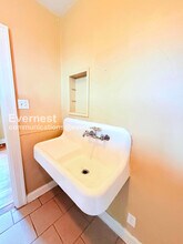 4203 Cortland St, Unit 7 in Detroit, MI - Foto de edificio - Building Photo