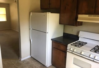 323 Branders Bridge Rd in Colonial Heights, VA - Building Photo - Building Photo