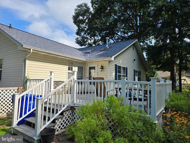 18216 Piedmont Dr in Cobb Island, MD - Building Photo - Building Photo