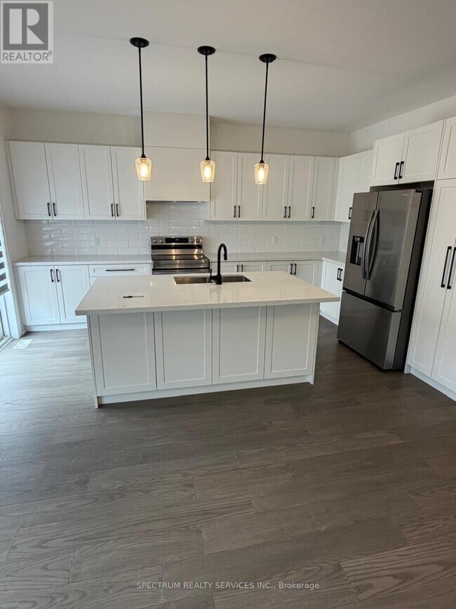 7 Santa Barbara Ln in Halton Hills, ON - Building Photo - Building Photo