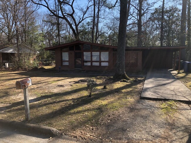 property at 2212 Rosemary Ln
