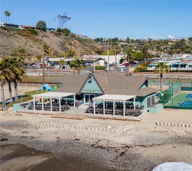 2715 Via Casa Loma in San Clemente, CA - Foto de edificio - Building Photo