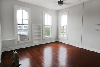 1902 Church St in Galveston, TX - Building Photo - Building Photo