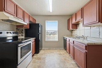 1716 Benttree Dr in Killeen, TX - Building Photo - Building Photo