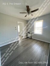 702 E 7th St in Long Beach, CA - Building Photo - Building Photo