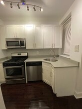 184 Hull St, Unit A in Brooklyn, NY - Building Photo - Building Photo