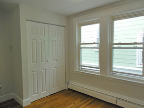 49-51 Pinckney St in Somerville, MA - Foto de edificio - Interior Photo