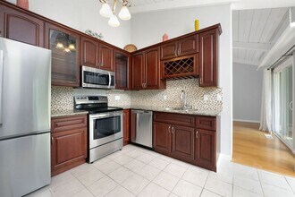 238 Thistle Cir in Martinez, CA - Building Photo - Building Photo