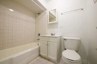 7916 S Drexel Ave Chicago, IL 60619 in Chicago, IL - Building Photo - Building Photo