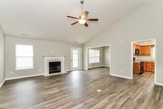 2412 Pepperstone Dr in Graham, NC - Building Photo - Building Photo