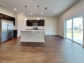 33865 Widman Way in Zephyrhills, FL - Building Photo - Building Photo