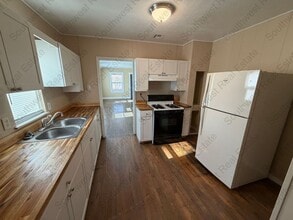 1221 Axtell St in Clovis, NM - Building Photo - Building Photo