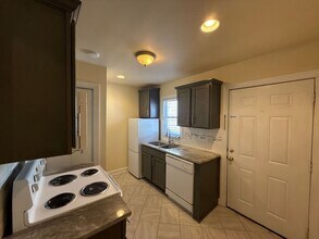 707 Grandin Rd in Charlotte, NC - Foto de edificio - Building Photo