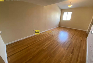369 Dorchester St, Unit C5 in Boston, MA - Building Photo - Building Photo