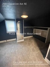 2007 Oakwood Ave NE in Grand Rapids, MI - Building Photo - Building Photo