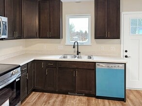 607 W Main St in Waukon, IA - Building Photo - Building Photo