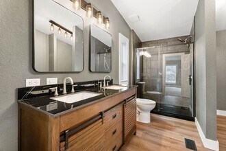 8695 SW Crater Loop Rd in Terrebonne, OR - Building Photo - Building Photo