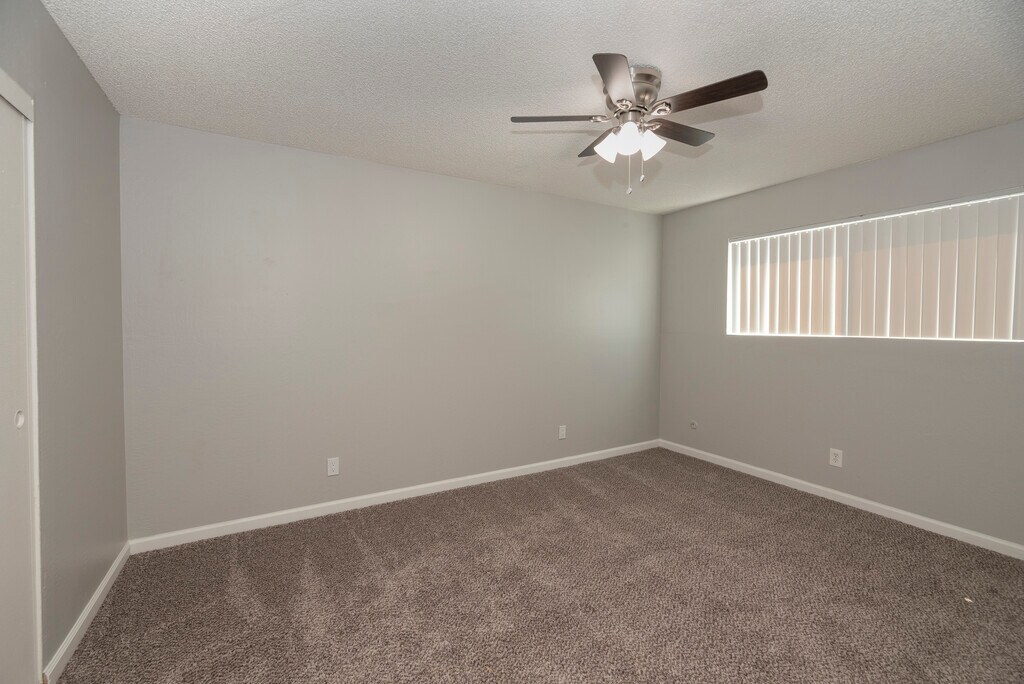 Park Place at Land Park Sacramento, CA Apartments