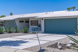2383 E Powell Rd in Palm Springs, CA - Building Photo - Building Photo