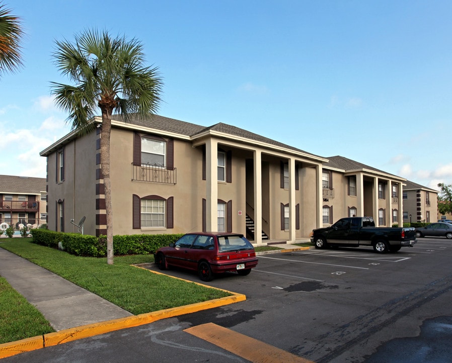 Colony East Apartments in Orlando, FL - Foto de edificio