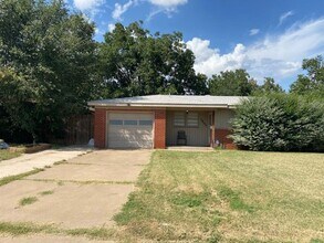 2802 54th St in Lubbock, TX - Building Photo - Building Photo