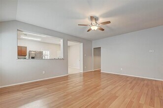 19802 River Breeze Dr in Tomball, TX - Foto de edificio - Building Photo