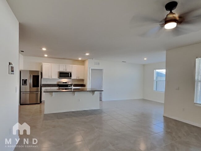 3693 Diving Dove Ln in Bartow, FL - Foto de edificio - Building Photo