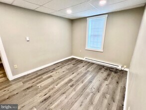 636 W Penn Ave in Robesonia, PA - Building Photo - Building Photo