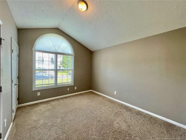 193 Lochwood Dr in Raeford, NC - Building Photo - Building Photo