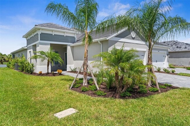 10072 Lake Wales Cir in Sarasota, FL - Building Photo - Building Photo
