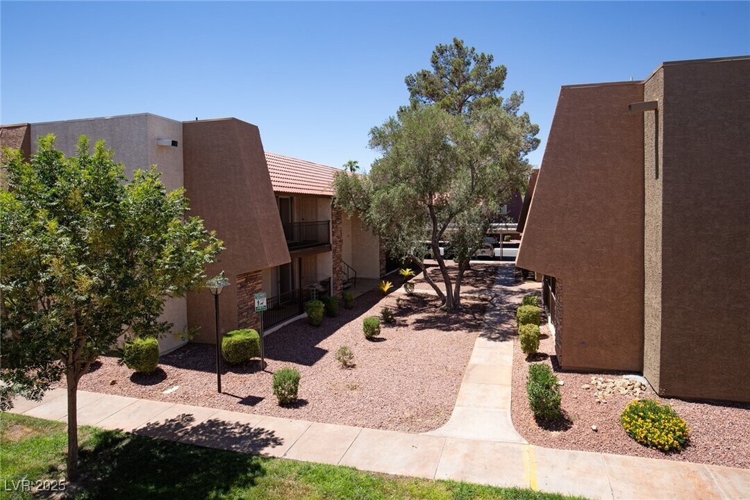 4310 Sandy River Dr in Las Vegas, NV - Building Photo
