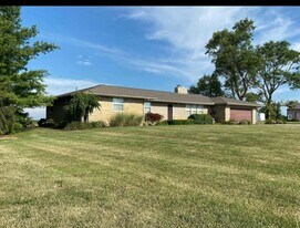 17401 N County Rd 550 E in Eaton, IN - Building Photo