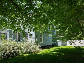 427 E Flower Ave in Watertown, NY - Building Photo - Building Photo