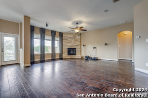 18018 Maui Sands in San Antonio, TX - Building Photo - Building Photo