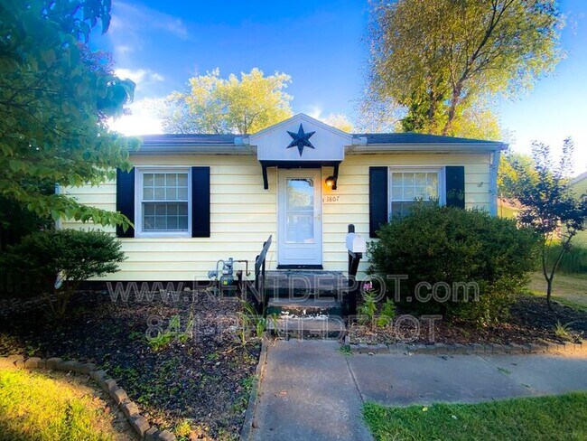 property at 1807 Waggoner Ave