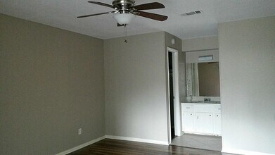 29414 Loddington St in Spring, TX - Building Photo - Building Photo