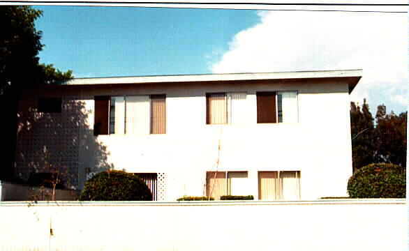 126 Monte Vista in Costa Mesa, CA - Foto de edificio - Building Photo