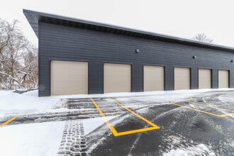 Evergreen Landing Apartments on 8th in Wausau, WI - Foto de edificio - Building Photo