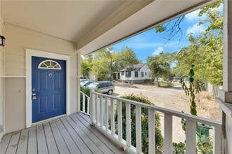 2809 E 22nd St in Austin, TX - Building Photo - Building Photo
