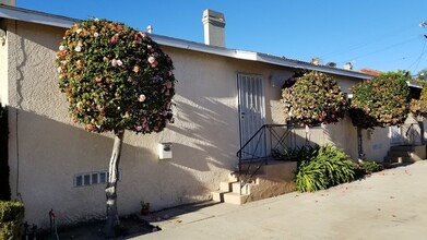 1924 Stoner Ave, Unit 1924 Stoner in Los Angeles, CA - Building Photo - Building Photo